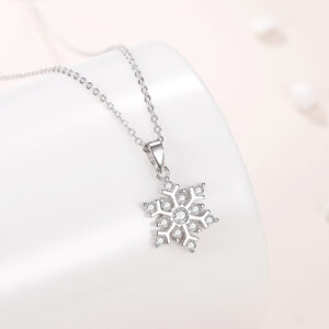Fashion Sterling Silver Snowflake Flash Diamond Clavicle Chain