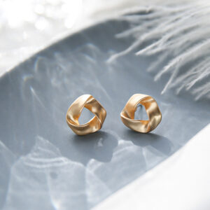 S925 Silver Needle Korean Simple Retro Earrings Fashion Design Niche Triangle Gold Cool Small Earrings